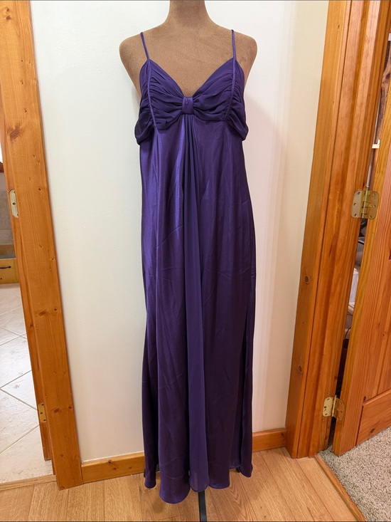 Oscar de la Renta Other - Oscar de la Renta Purple Satin Nightgown Size Medium NWOT